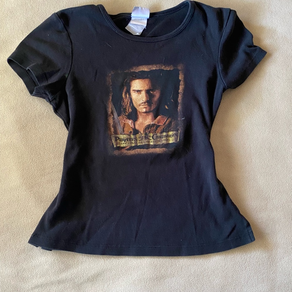 Size Small Kids Pirates of the Caribbean shirt